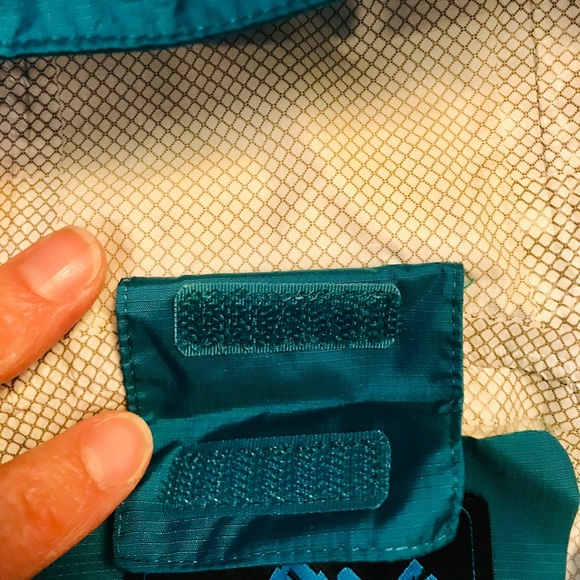 Eastern Mountain Sports Waterproof Rain Jacket - Picture 5 of 8